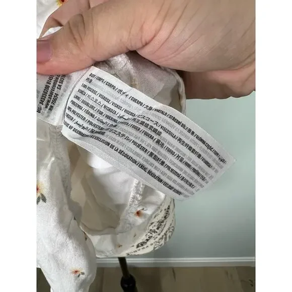 Hollister Ultra High Rise White and Sunflower Pattered Mini Skirt - Picture 5 of 8